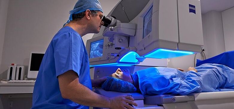 La correction de la vision laser ne dure pas longtemps et a une petite liste d'effets secondaires